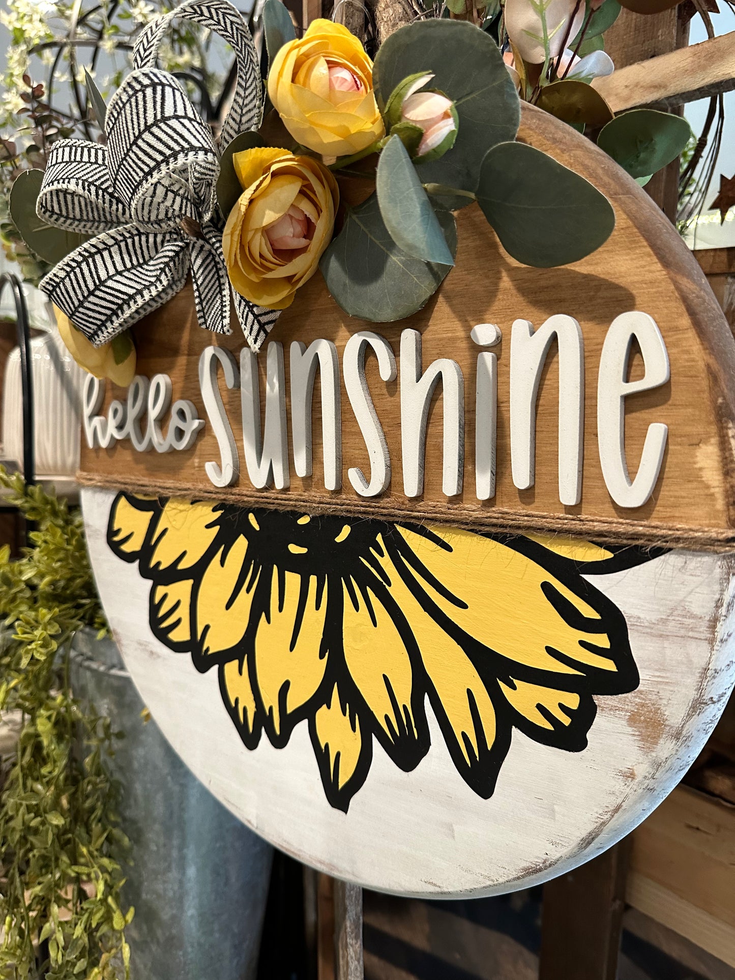 Hello Sunshine Round