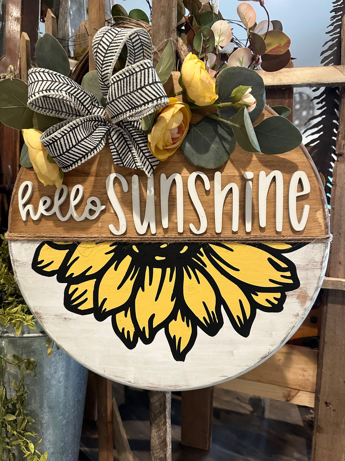 Hello Sunshine Round