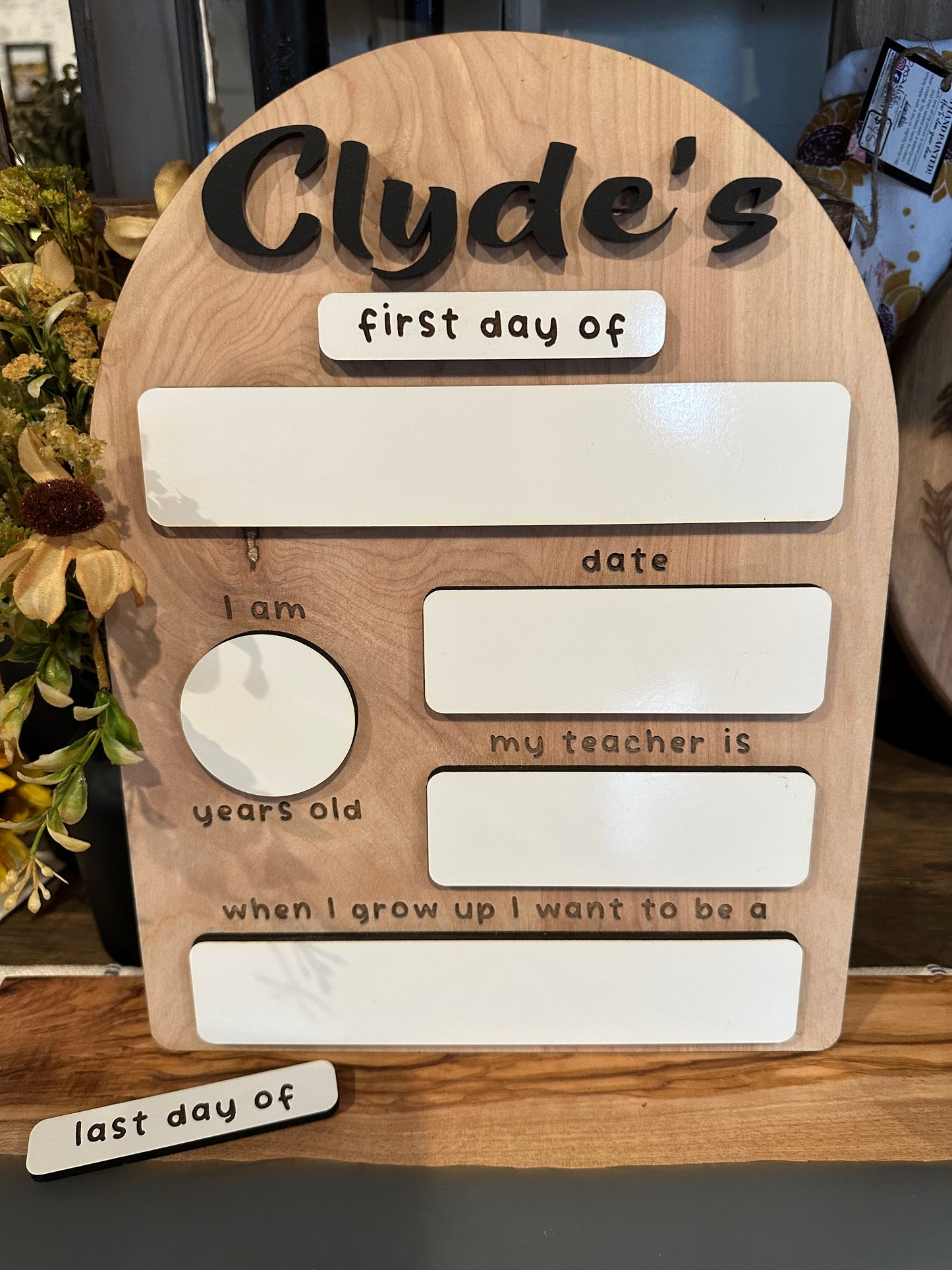 School stat sign