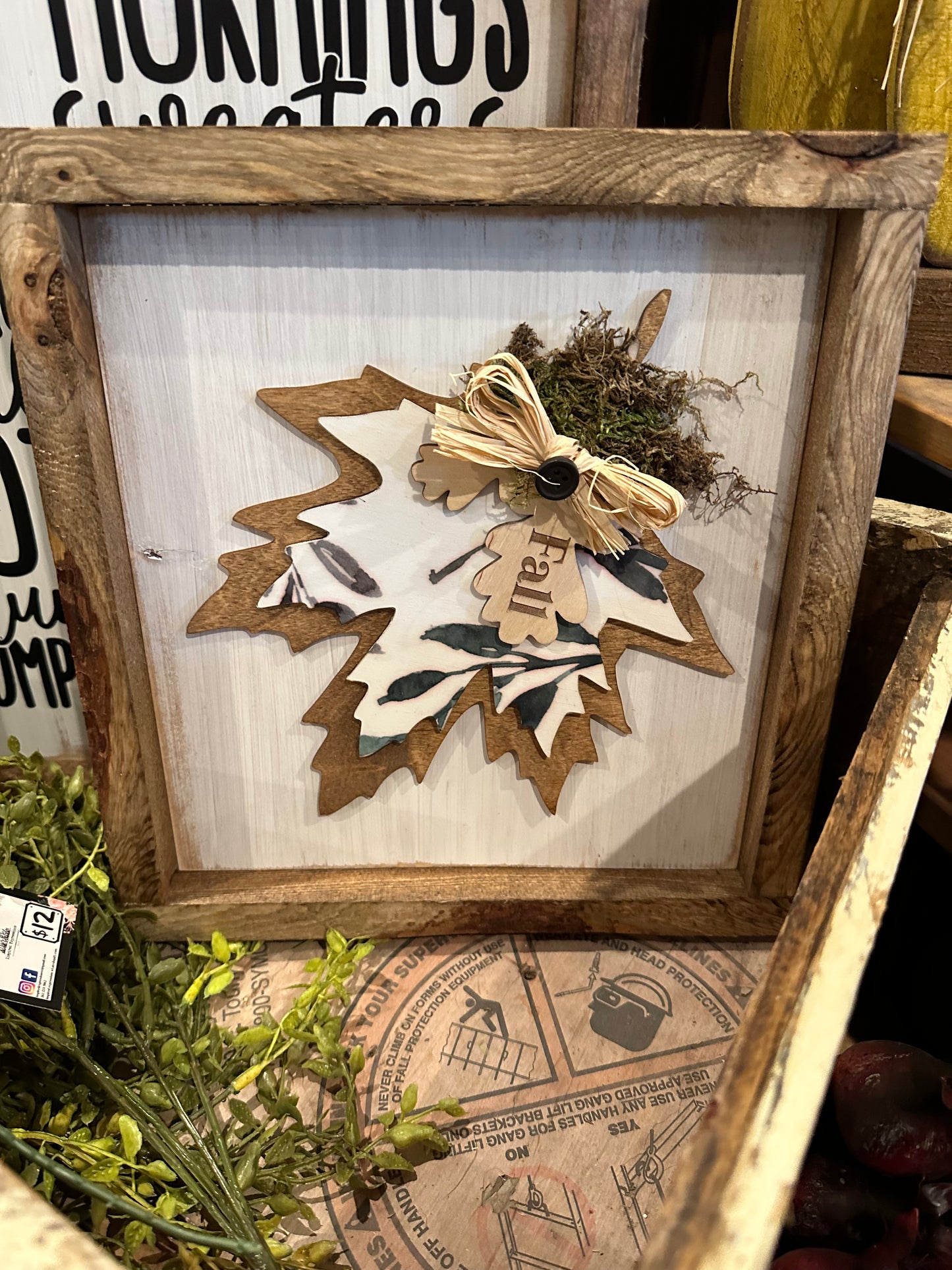 Layered Leaf Sign