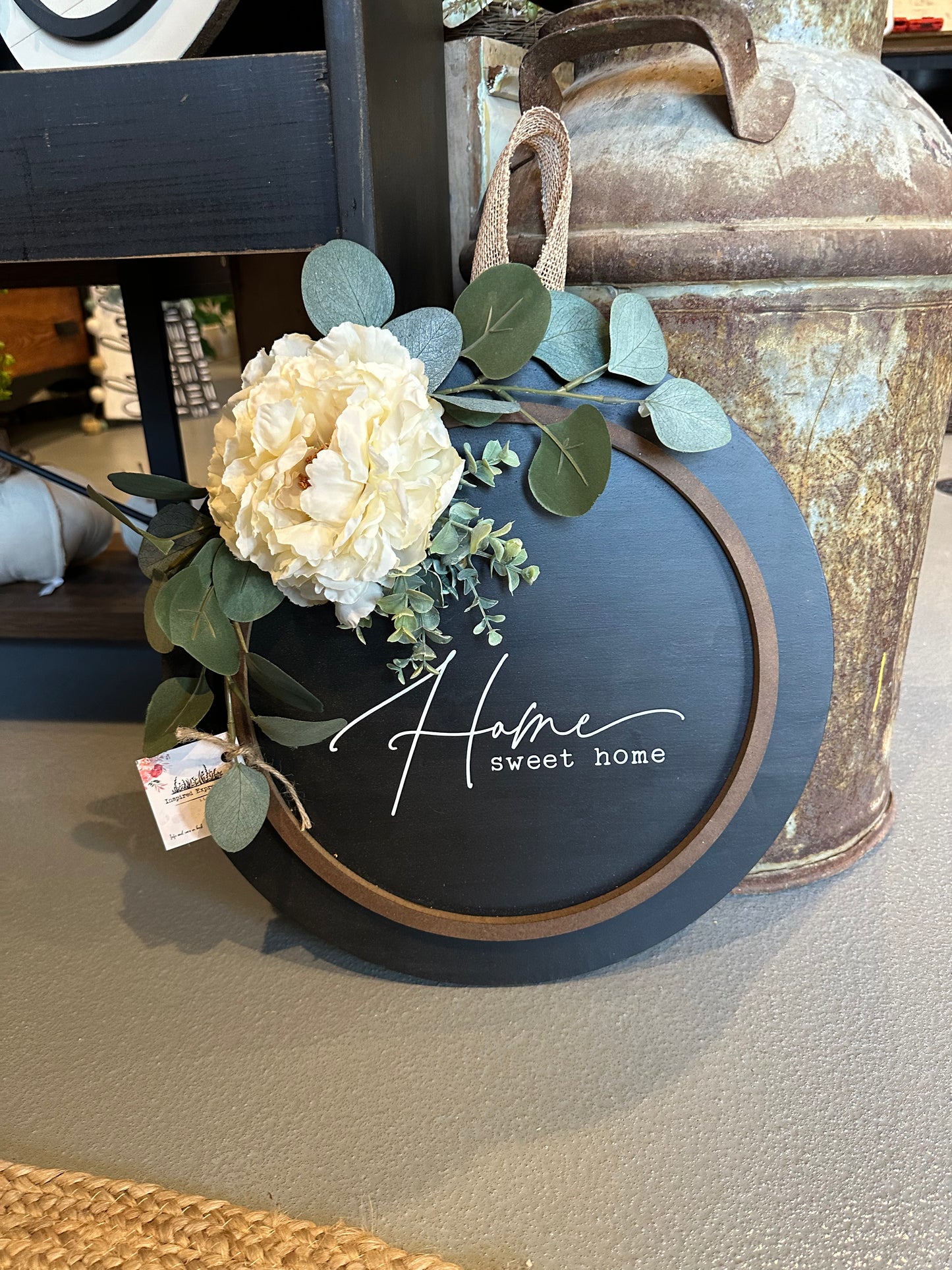 Home Sweet Home Modern Round