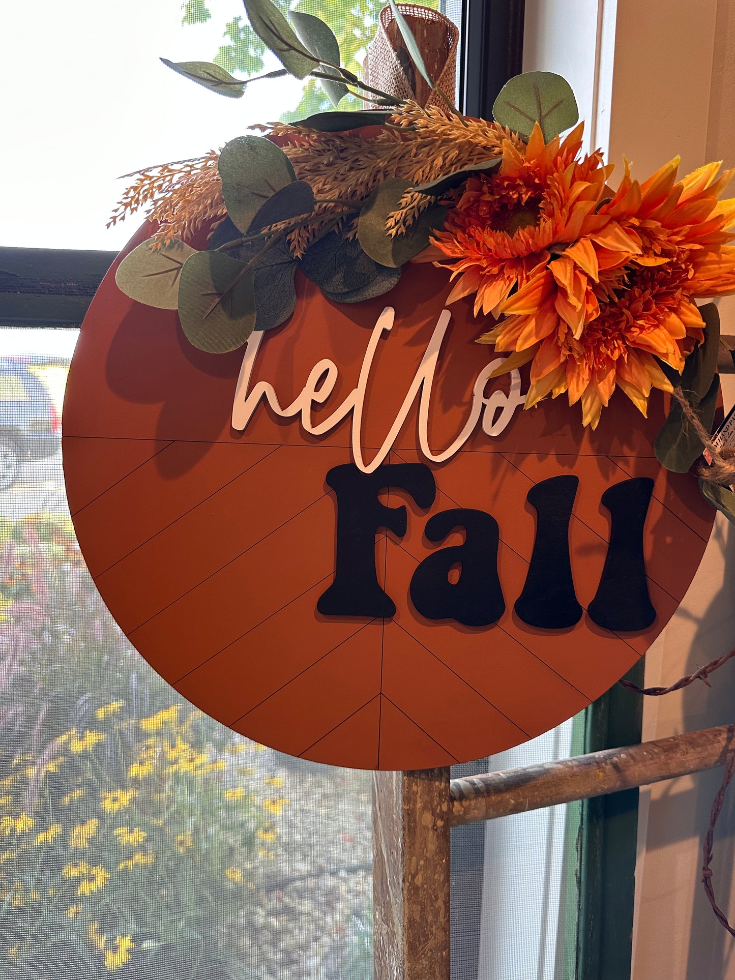 Hello Fall Round