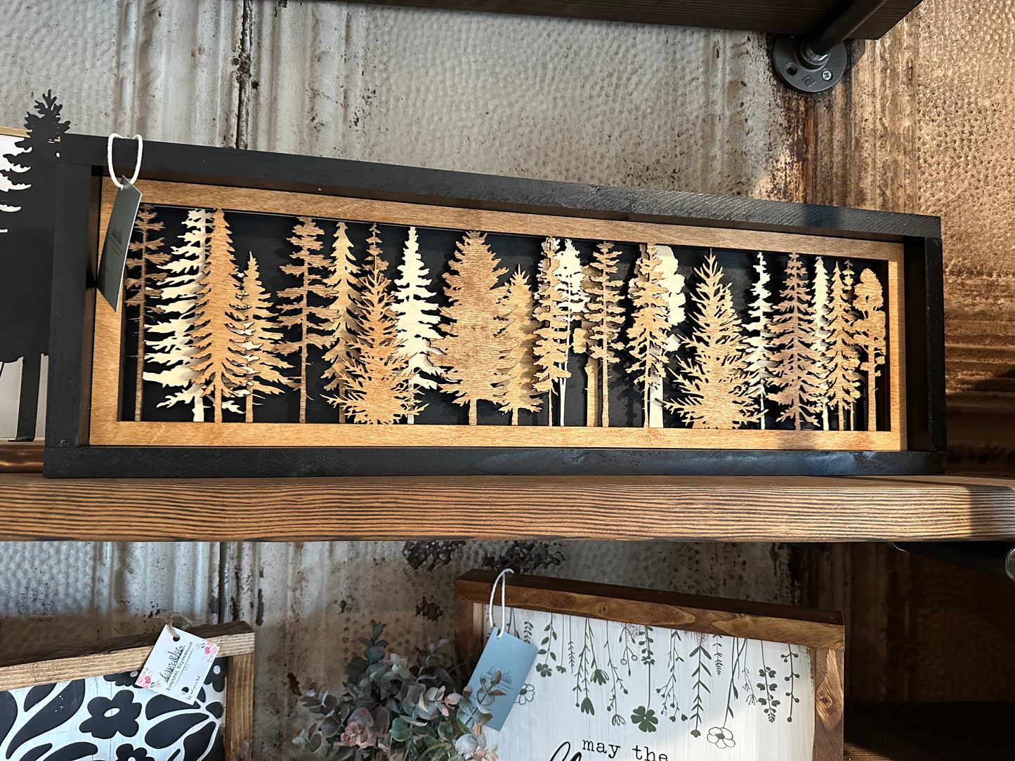 layered tree accent sign