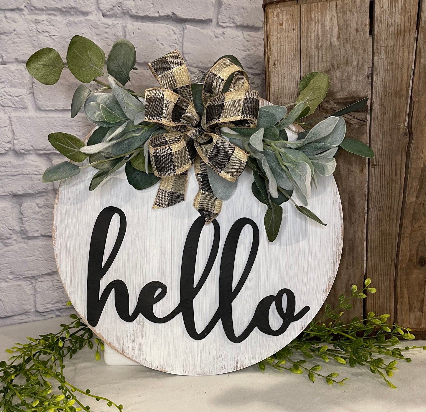 White Hello Round