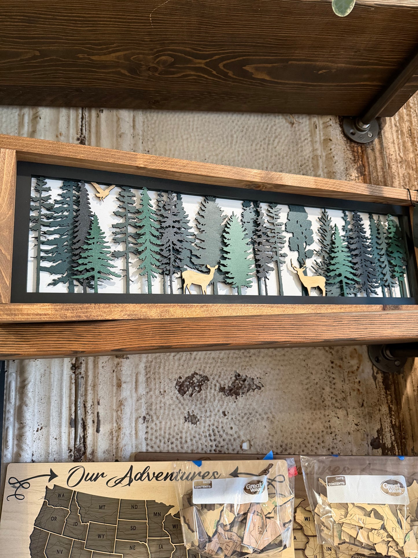layered tree accent sign