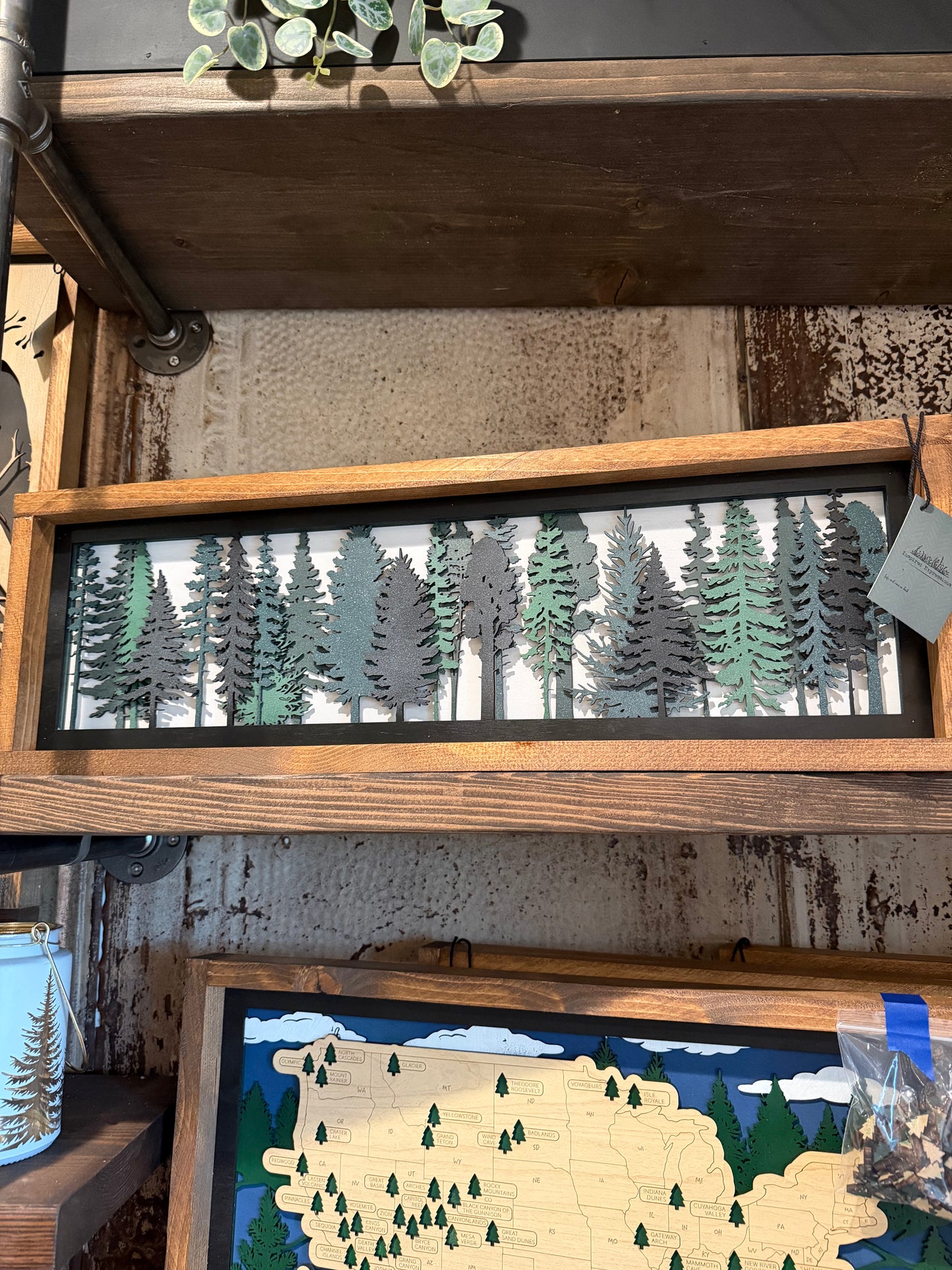 layered tree accent sign