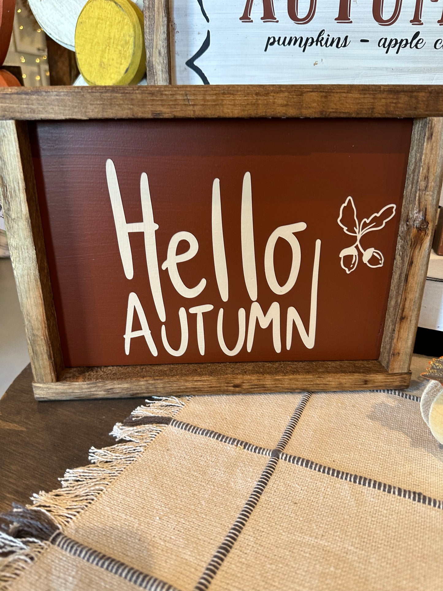 Hello Autumn Tabletop